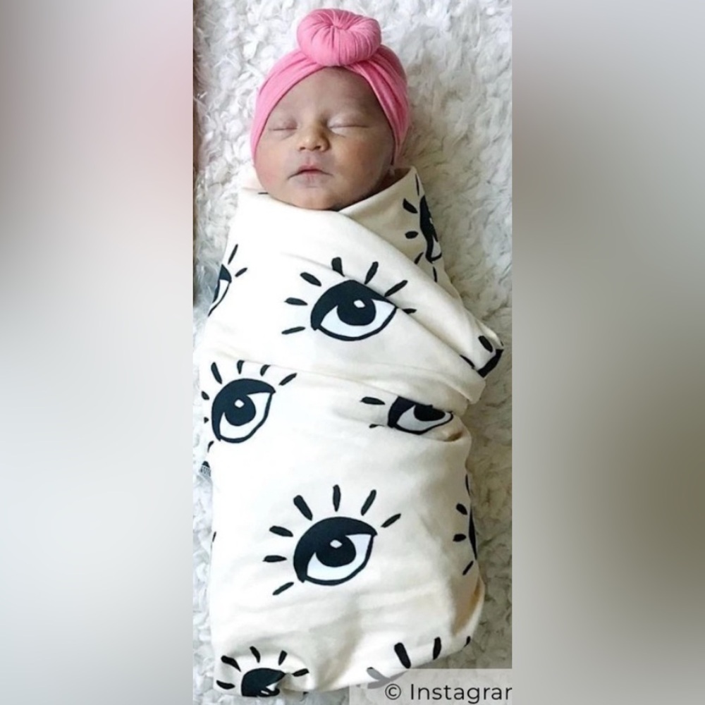 👁️ Evil Eye Patterned Cream & Black Baby Swaddle👁️
